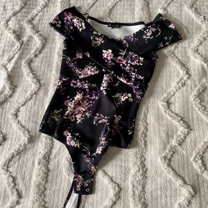 Bodysuit avec fleurs